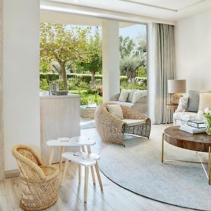 One Bedroom Suite Private Garden Garden View